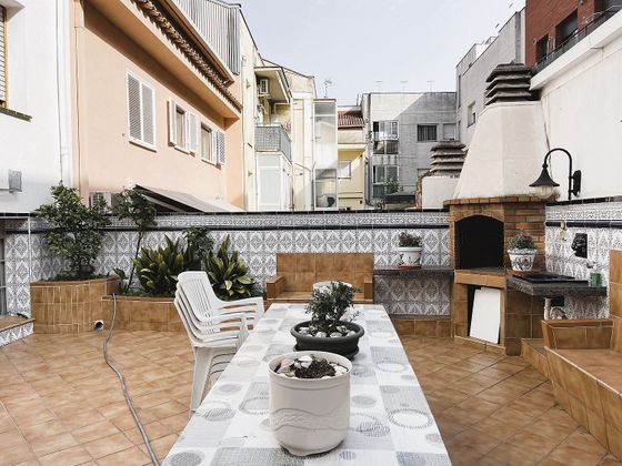 Foto 1 de Xalet en venda a calle Puig de la Creu de 5 habitacions amb terrassa i garatge