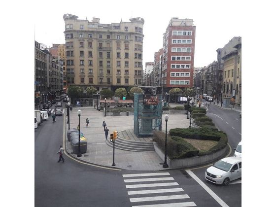 Foto 1 de Oficina en venda a Centro - Gijón amb aire acondicionat