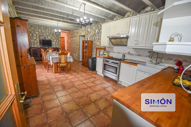 Foto 2 de Casa rural en venda a Sant Salvador de Guardiola de 6 habitacions amb terrassa i garatge