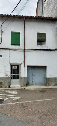 Foto 1 de Casa adossada en venda a calle De Triana de 7 habitacions amb garatge i calefacció