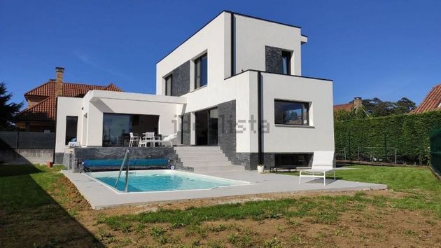 Foto 2 de Xalet en venda a Somio de 4 habitacions amb terrassa i piscina
