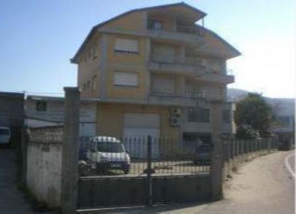 Foto 2 de Edifici en venda a Coruxo - Oia - Saiáns de 935 m²