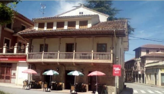 Foto 2 de Casa en venda a calle La Abadia de 4 habitacions amb balcó i calefacció