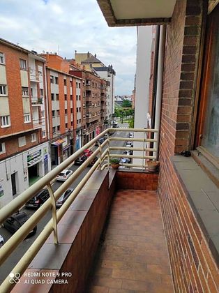 Foto 2 de Venta de piso en Tenderina Alta - Fozaneldi de 3 habitaciones con terraza y garaje