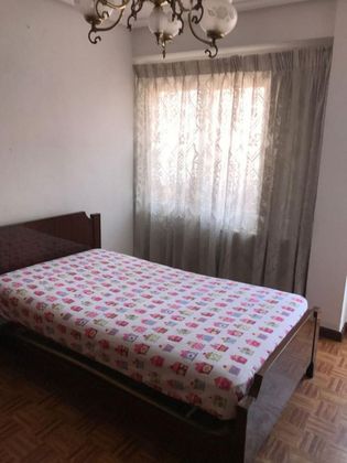 Foto 1 de Pis en venda a Ciudad Naranco de 3 habitacions amb terrassa i calefacció