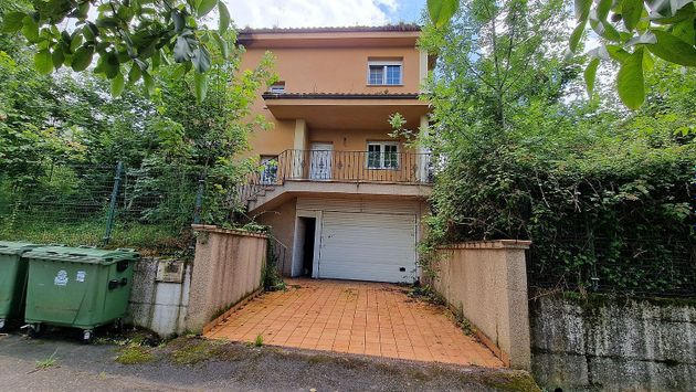 Foto 2 de Xalet en venda a calle Cimagrau de 4 habitacions amb terrassa i garatge