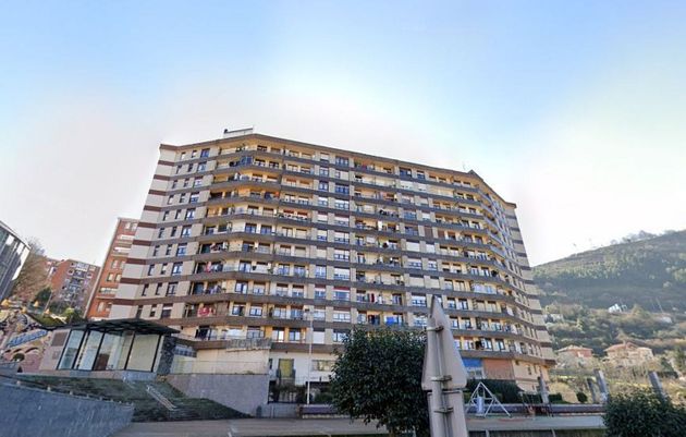 Foto 1 de Piso en venta en barrio Olatxu de 3 habitaciones con terraza y ascensor