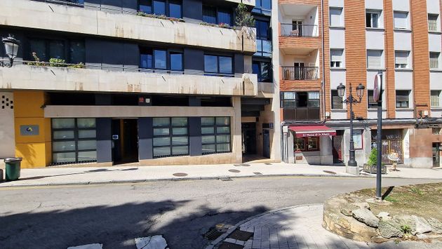 Foto 1 de Pis en venda a Auditorio - Parque Invierno de 2 habitacions amb garatge i jardí