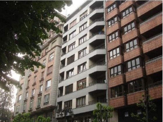 Foto 1 de Pis en venda a calle Conde de Toreno de 3 habitacions amb calefacció i ascensor
