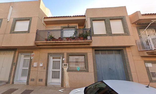 Foto 1 de Venta de casa en calle San Roque de 4 habitaciones y 237 m²