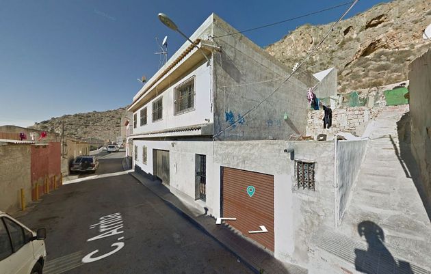 Foto 1 de Casa en venda a calle Arriba de 5 habitacions i 271 m²