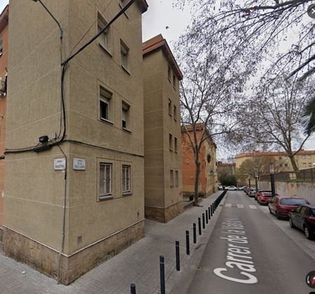 Foto 1 de Pis en venda a calle De la Vall D'aro de 3 habitacions amb ascensor