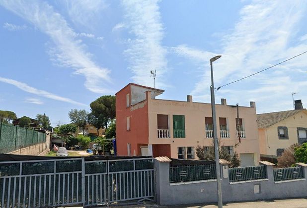 Foto 2 de Chalet en venta en calle Gironés de 3 habitaciones con garaje