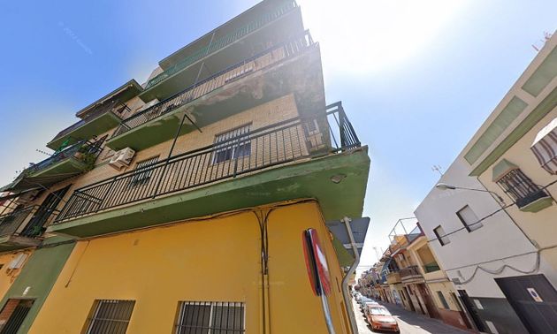 Foto 2 de Venta de piso en calle Torrelavega de 3 habitaciones y 84 m²
