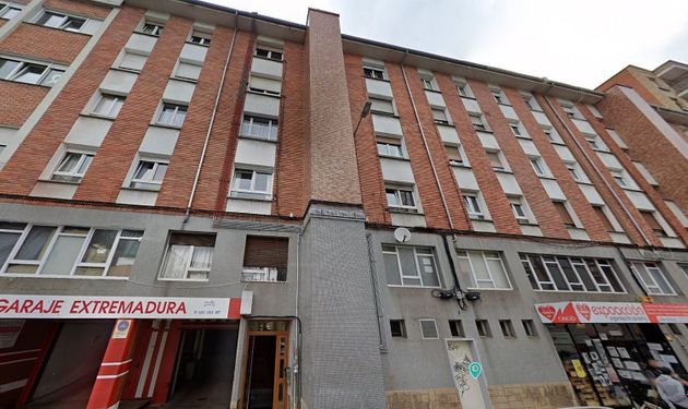Foto 1 de Venta de piso en calle Extremadura de 3 habitaciones y 88 m²