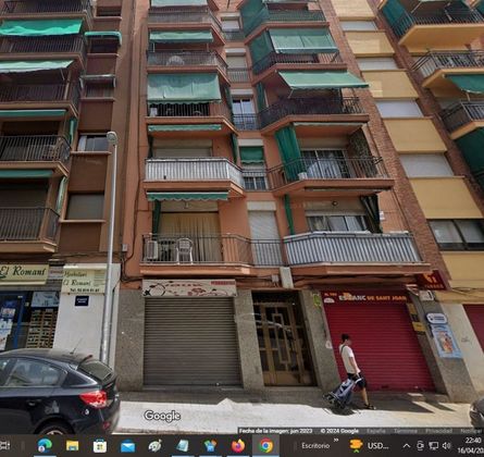 Foto 2 de Pis en venda a calle De Josep Coroleu de 3 habitacions i 79 m²