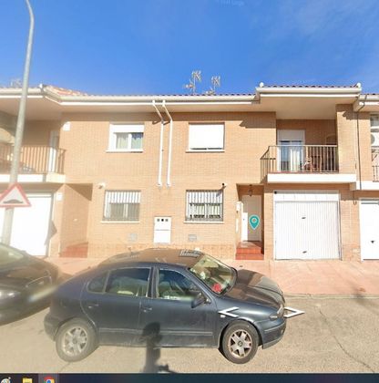 Foto 1 de Casa en venda a avenida Doce de Octubre de 3 habitacions i 149 m²