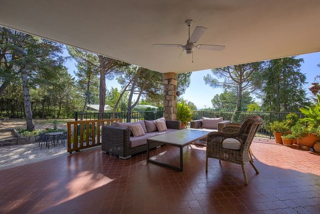 Foto 2 de Xalet en venda a Colmenarejo de 5 habitacions amb terrassa i piscina
