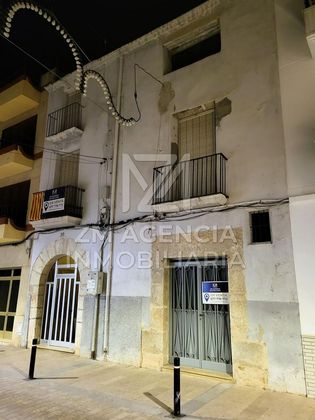 Foto 2 de Venta de chalet en Ulldecona de 4 habitaciones con terraza y garaje