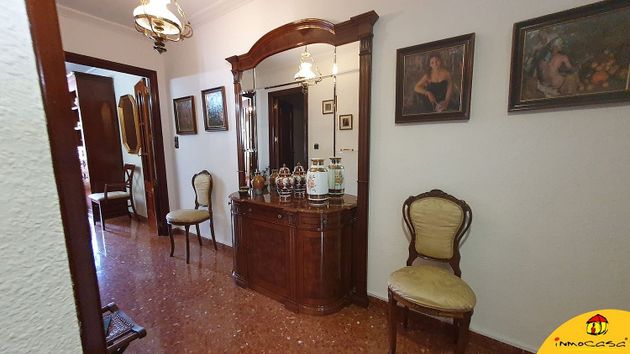 Foto 2 de Pis en venda a Alcalá la Real de 4 habitacions amb garatge i aire acondicionat