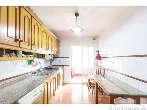 Foto 2 de Casa en venda a Aguadulce Norte de 4 habitacions amb terrassa i garatge