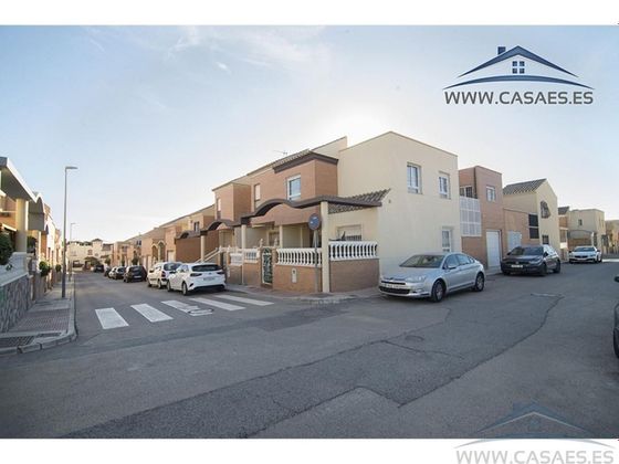 Foto 1 de Casa en venda a Huércal de Almería de 5 habitacions amb terrassa i garatge