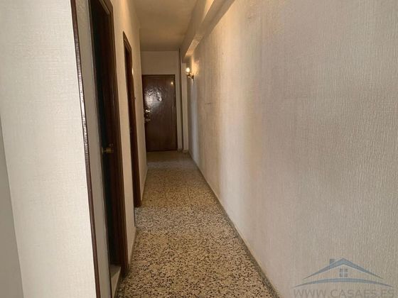 Foto 2 de Piso en venta en Barrio Alto - San Félix - Oliveros - Altamira de 2 habitaciones con garaje y ascensor