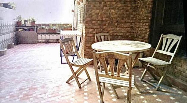 Foto 2 de Pis en venda a Centro - Almería de 5 habitacions amb terrassa i garatge