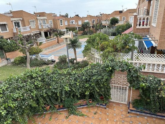 Foto 1 de Dúplex en lloguer a Los Molinos - Villa Blanca de 3 habitacions amb terrassa i piscina