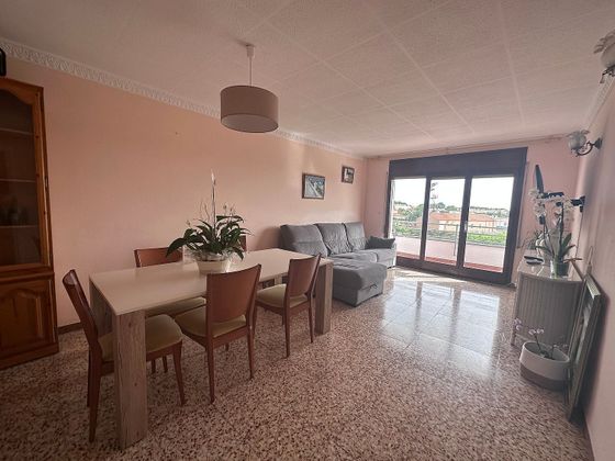 Foto 1 de Piso en venta en L' Hospitalet de l'Infant de 4 habitaciones con terraza y garaje