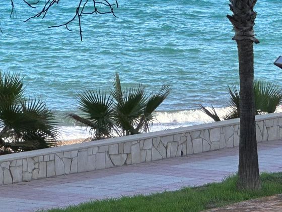 Foto 2 de Piso en venta en Miami Platja - Miami Playa de 2 habitaciones con terraza y jardín