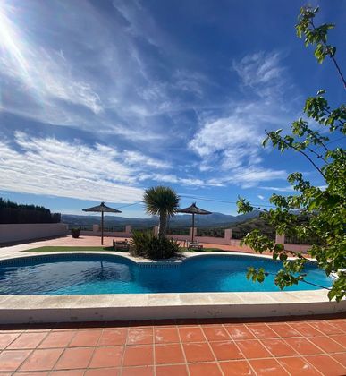 Foto 1 de Venta de chalet en Viñuela de 3 habitaciones con terraza y piscina