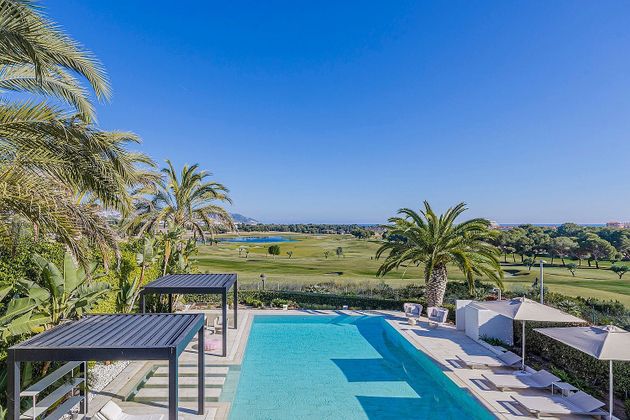 Foto 1 de Chalet en venta en Can Girona - Terramar - Can Pei - Vinyet de 4 habitaciones con terraza y piscina