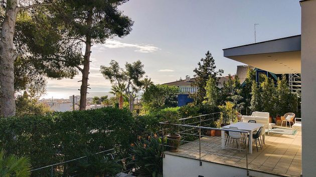 Foto 2 de Chalet en venta en Vallpineda - Santa Bàrbara de 5 habitaciones con terraza y piscina