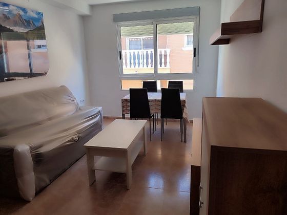 Foto 2 de Pis en lloguer a calle Pedro Gil Ruíz de 1 habitació amb mobles i aire acondicionat
