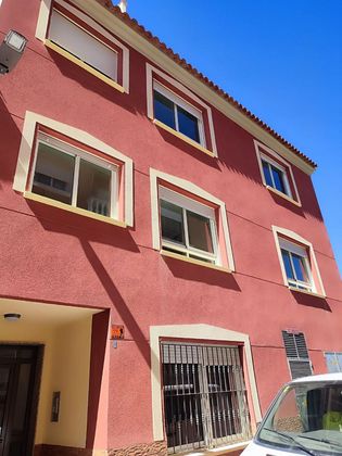 Foto 2 de Alquiler de piso en calle Pedro Gil Ruíz de 2 habitaciones con muebles y aire acondicionado