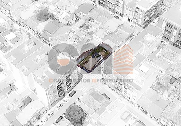 Foto 1 de Venta de terreno en avenida Pablo Iglesias de 132 m²