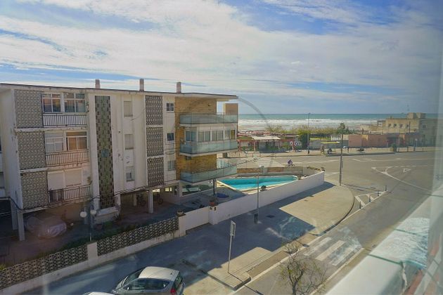 Foto 1 de Piso en venta en Baixador de 4 habitaciones con terraza y balcón