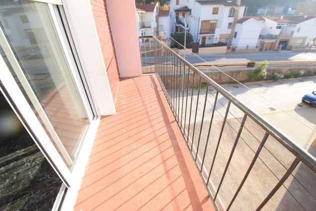 Foto 2 de Pis en venda a Navàs de 3 habitacions amb terrassa i balcó