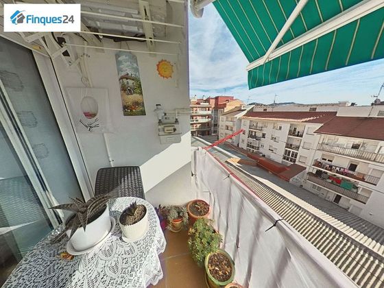 Foto 1 de Pis en venda a Berga de 3 habitacions amb terrassa i balcó