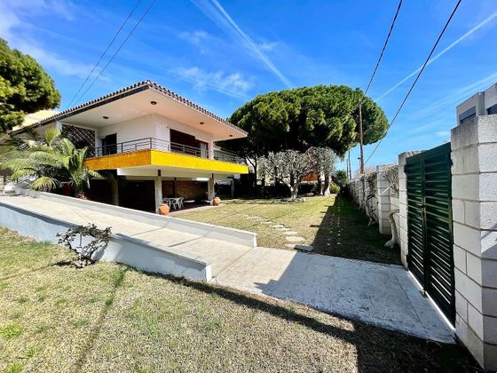 Foto 1 de Chalet en venta en Bardají-Molí de Baix de 5 habitaciones con terraza y garaje
