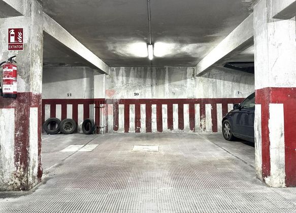 Foto 1 de Garaje en venta en Universidad - Malasaña de 18 m²