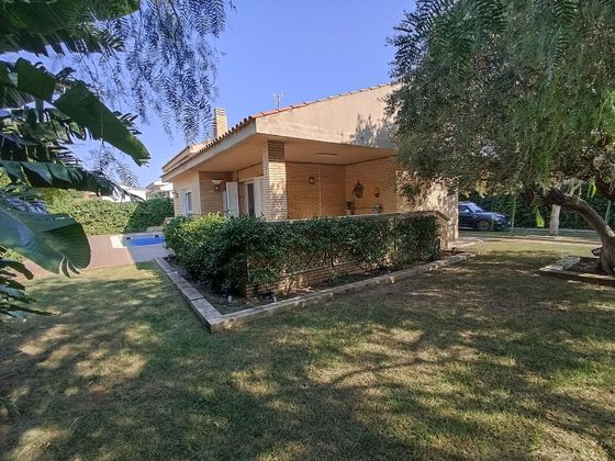Foto 1 de Xalet en venda a Vilafortuny - Cap de Sant Pere de 4 habitacions amb terrassa i piscina