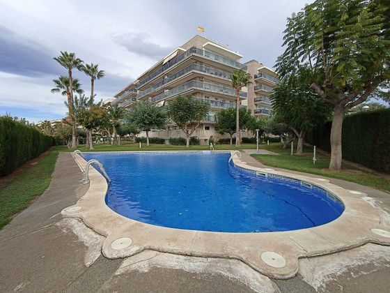 Foto 1 de Piso en venta en calle Tarragona de 3 habitaciones con terraza y piscina