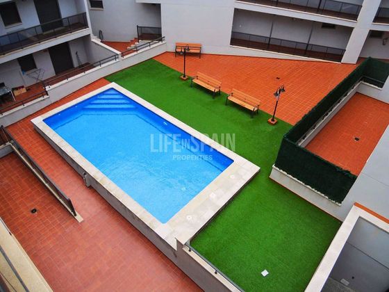 Foto 1 de Venta de ático en calle Osca de 2 habitaciones con terraza y piscina