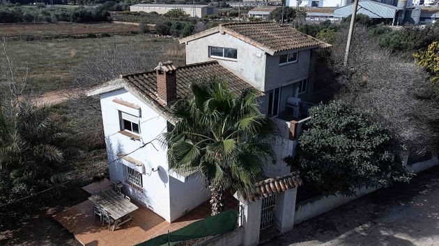 Foto 1 de Venta de casa rural en calle Mhr+P de 5 habitaciones con terraza y piscina