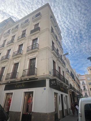 Foto 2 de Àtic en venda a Centro - Alicante de 3 habitacions amb terrassa i calefacció