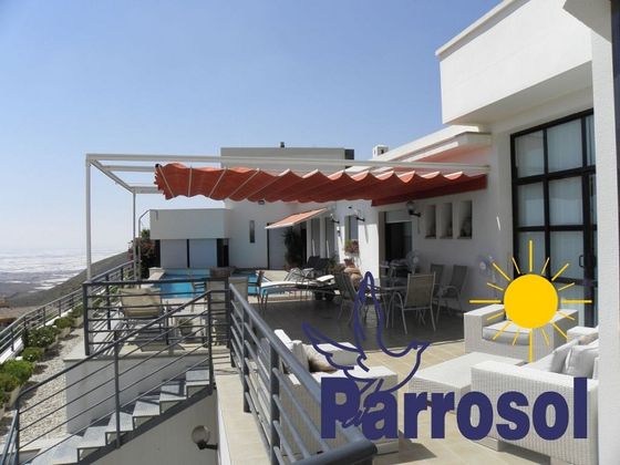 Foto 1 de Xalet en venda a La Envía de 5 habitacions amb terrassa i piscina