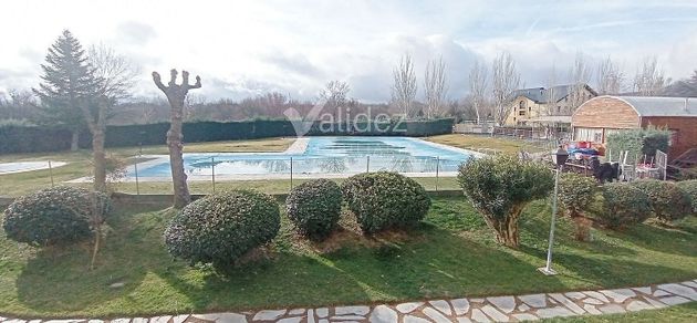 Foto 2 de Piso en venta en Centro - Manguilla de 4 habitaciones con terraza y piscina