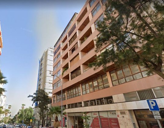 Foto 2 de Pis en venda a Duggi - Rambla - Los Hoteles de 16 habitacions amb ascensor
